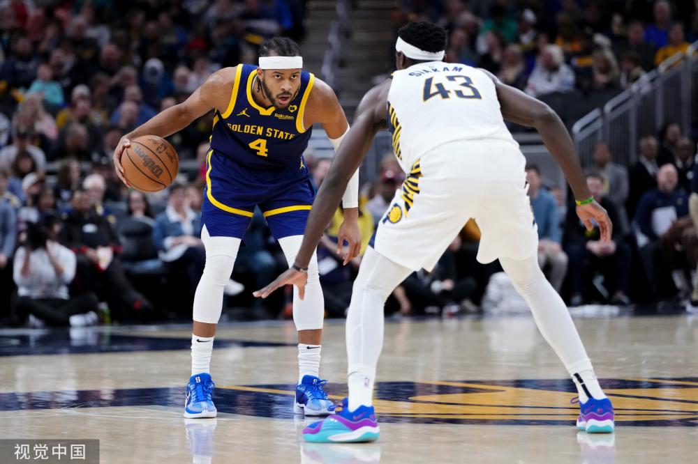 并通过社交 并通过社交